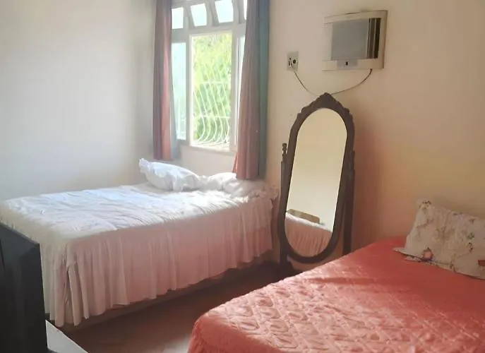 Hostel Leonardo