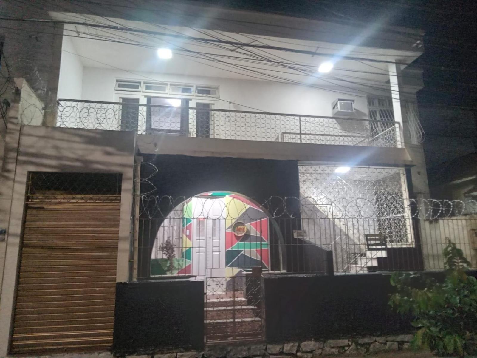 Acomodação com café da manhã  Leonardo Vitória